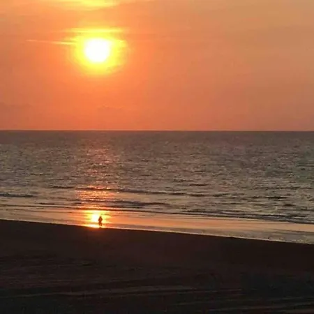 Sunny For Four In Koksijde, Cleaning Included 코크시데