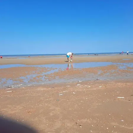 아파트 Sunny For Four In Koksijde, Cleaning Included 코크시데